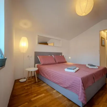 Flore Playe Kprslov Bed and breakfast *